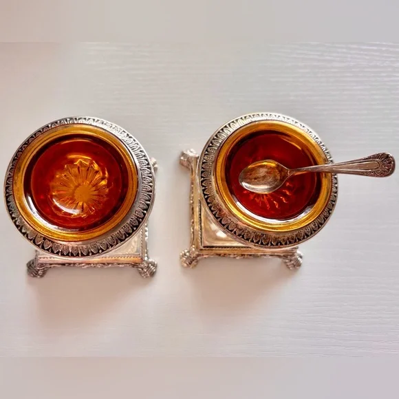 Neiman Marcus Vintage Godinger Silver and Gold Accent Salt Cellar Set - Picture 6 of 12